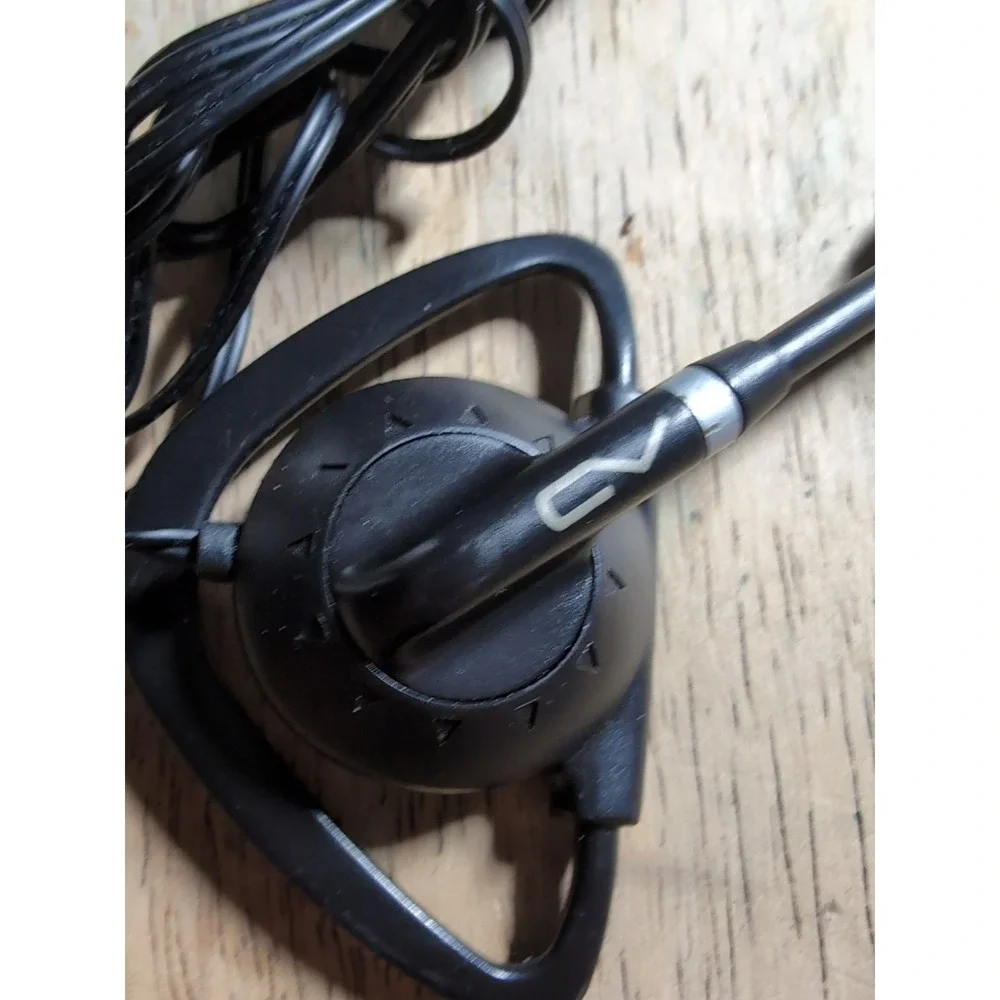 Pair Of Cordless Landline Headset Mics And Earpiece Plantronics‎ And Cv